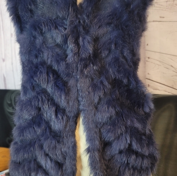 Metric Knits 100% Rabbit fur vest - Navy - Picture 6 of 10